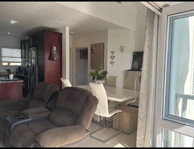2 BEDROOM APARTMENT FOR SALE IN LA LUCIA